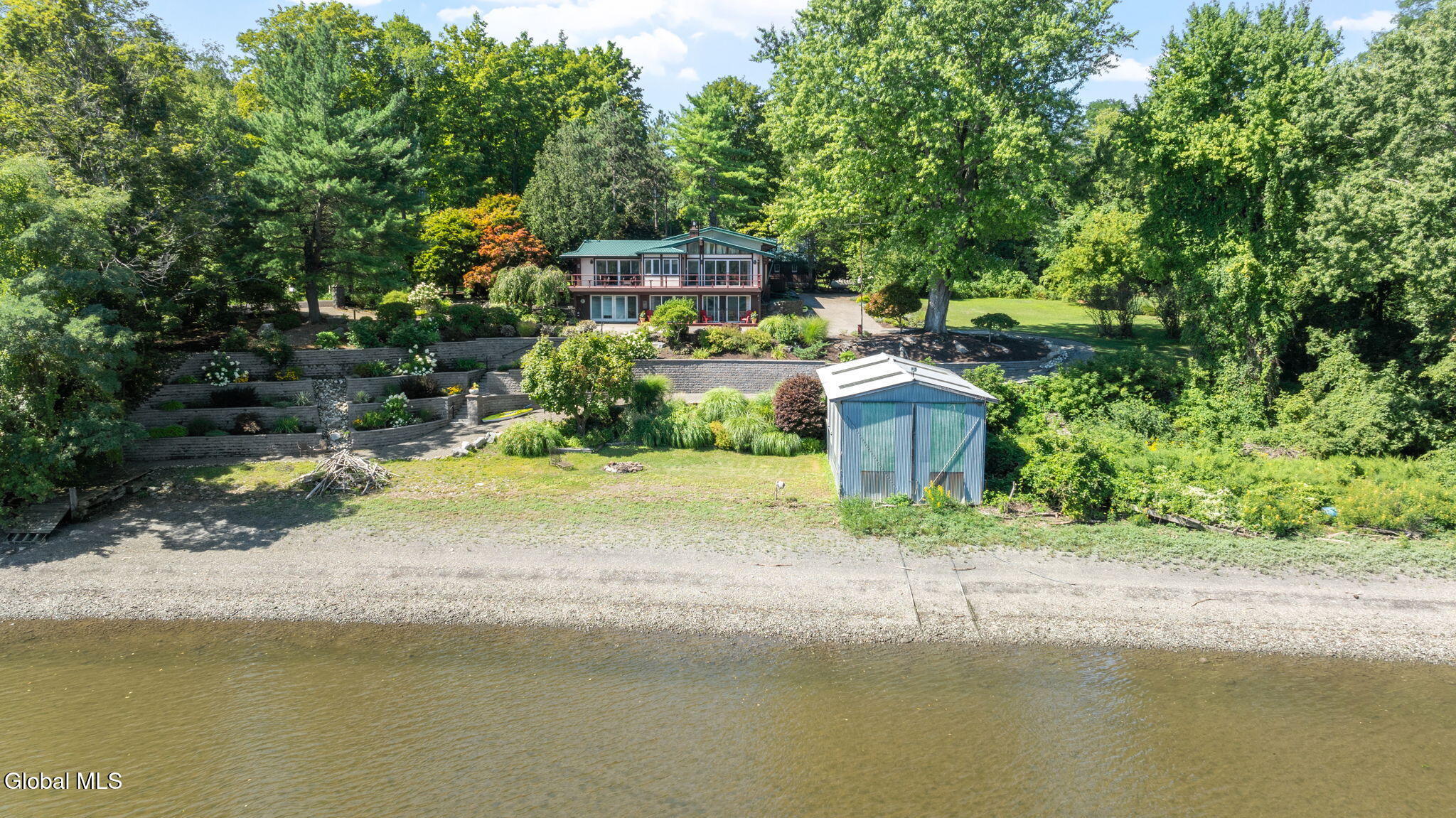 96 Van Wies Point Road Glenmont NY 12077