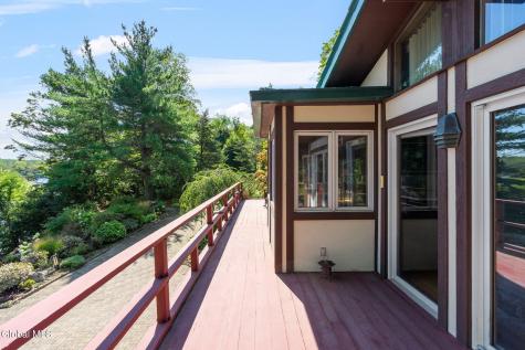 96 Van Wies Point Road Glenmont NY 12077