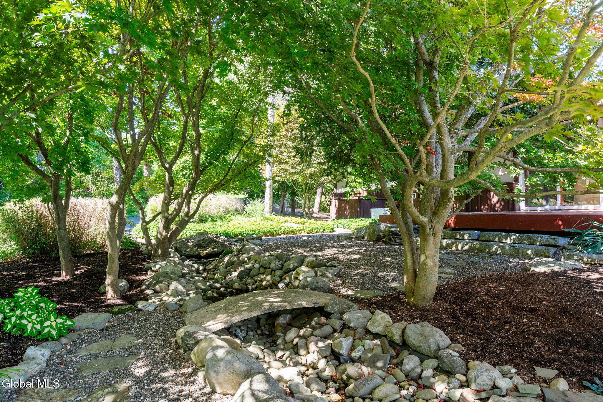 96 Van Wies Point Road Glenmont NY 12077