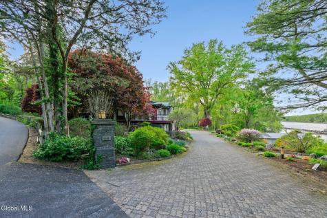 96 Van Wies Point Road Glenmont NY 12077