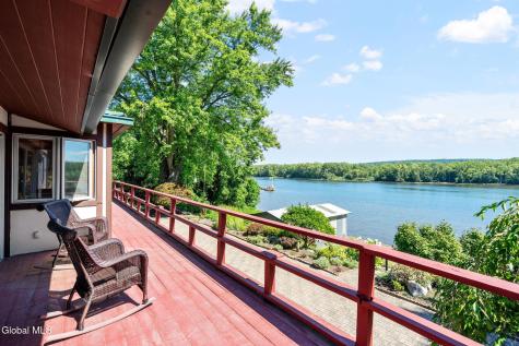 96 Van Wies Point Road Glenmont NY 12077