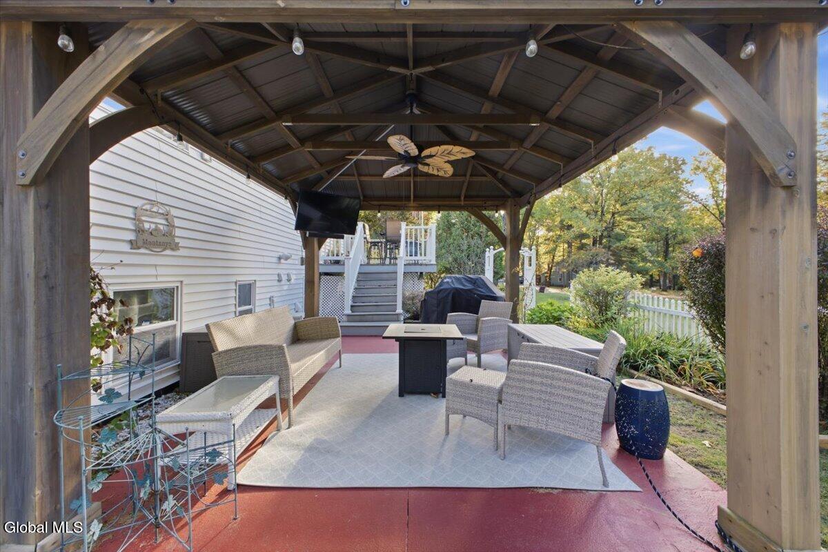 32 Van Tassell Lane Ballston Spa NY 12020