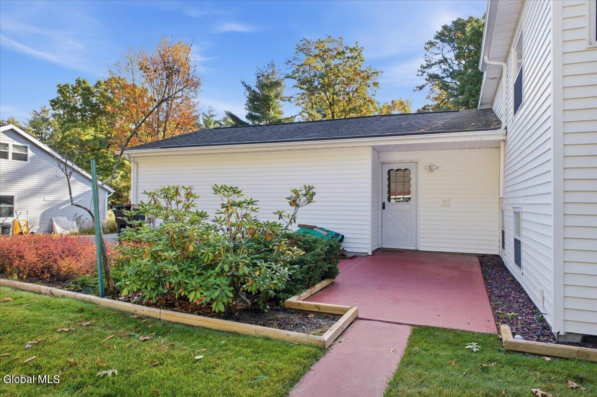 32 Van Tassell Lane Ballston Spa NY 12020
