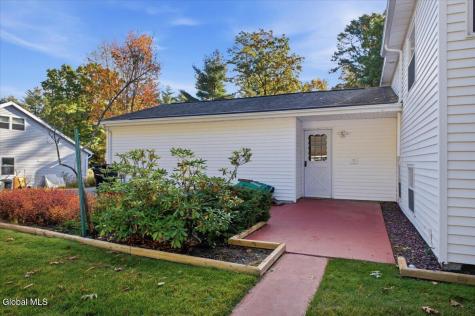 32 Van Tassell Lane Ballston Spa NY 12020