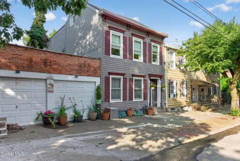 243 Elm Street Albany NY 12202