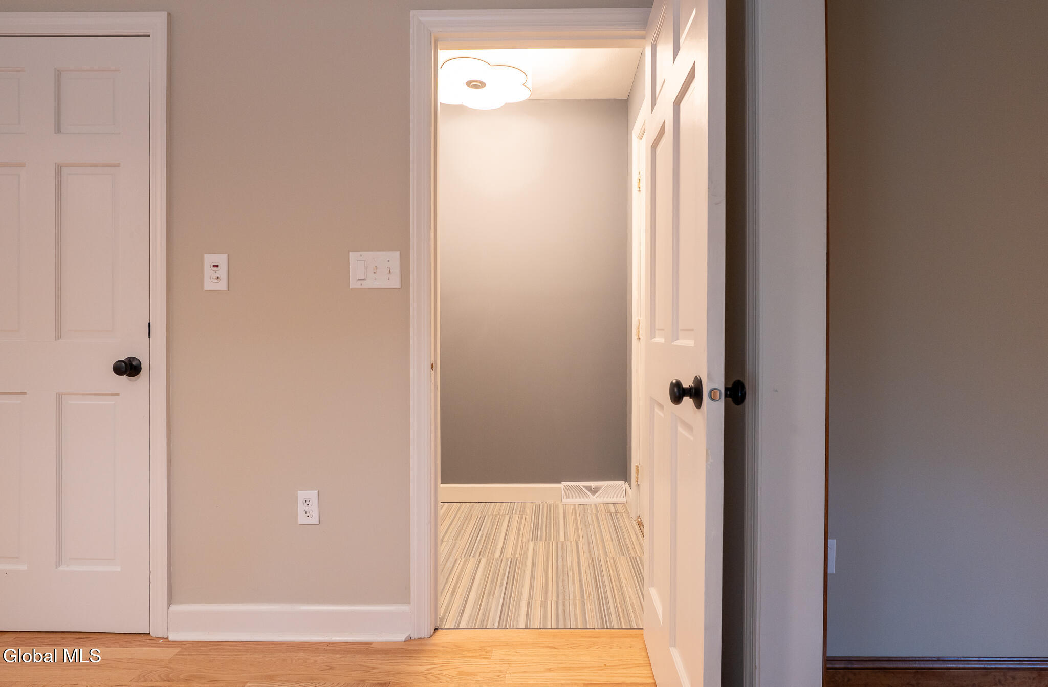 51 Bender Lane Delmar NY 12054