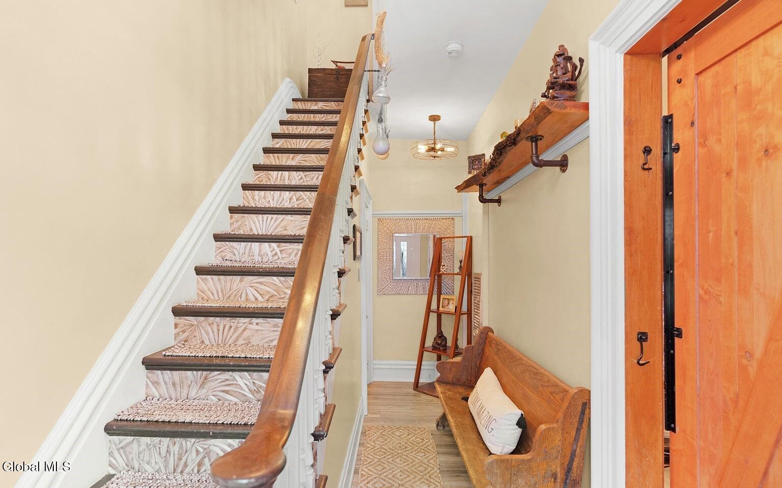 153 Barrett Street Schenectady NY 12305