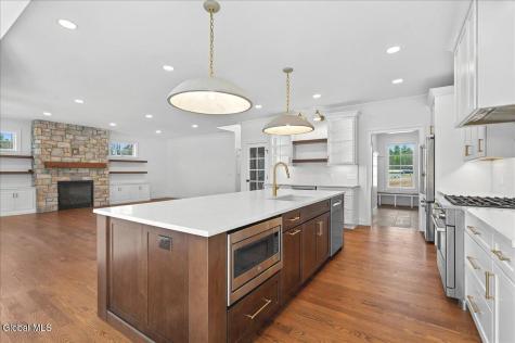 10 Mapleton Court Clifton Park NY 12065