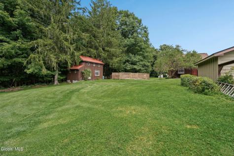 33 County Road 401 Greenville NY 12083