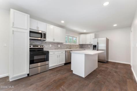 17 Walter Road Troy NY 12180