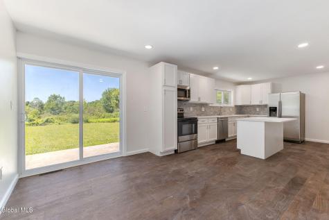 17 Walter Road Troy NY 12180