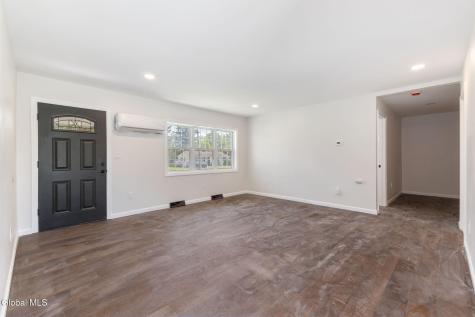 17 Walter Road Troy NY 12180