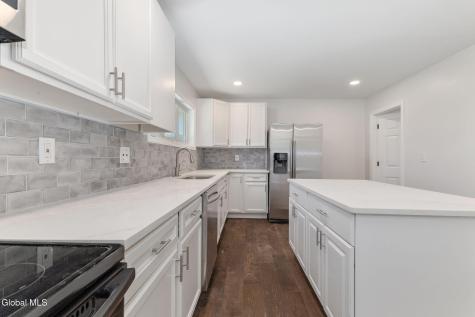 17 Walter Road Troy NY 12180
