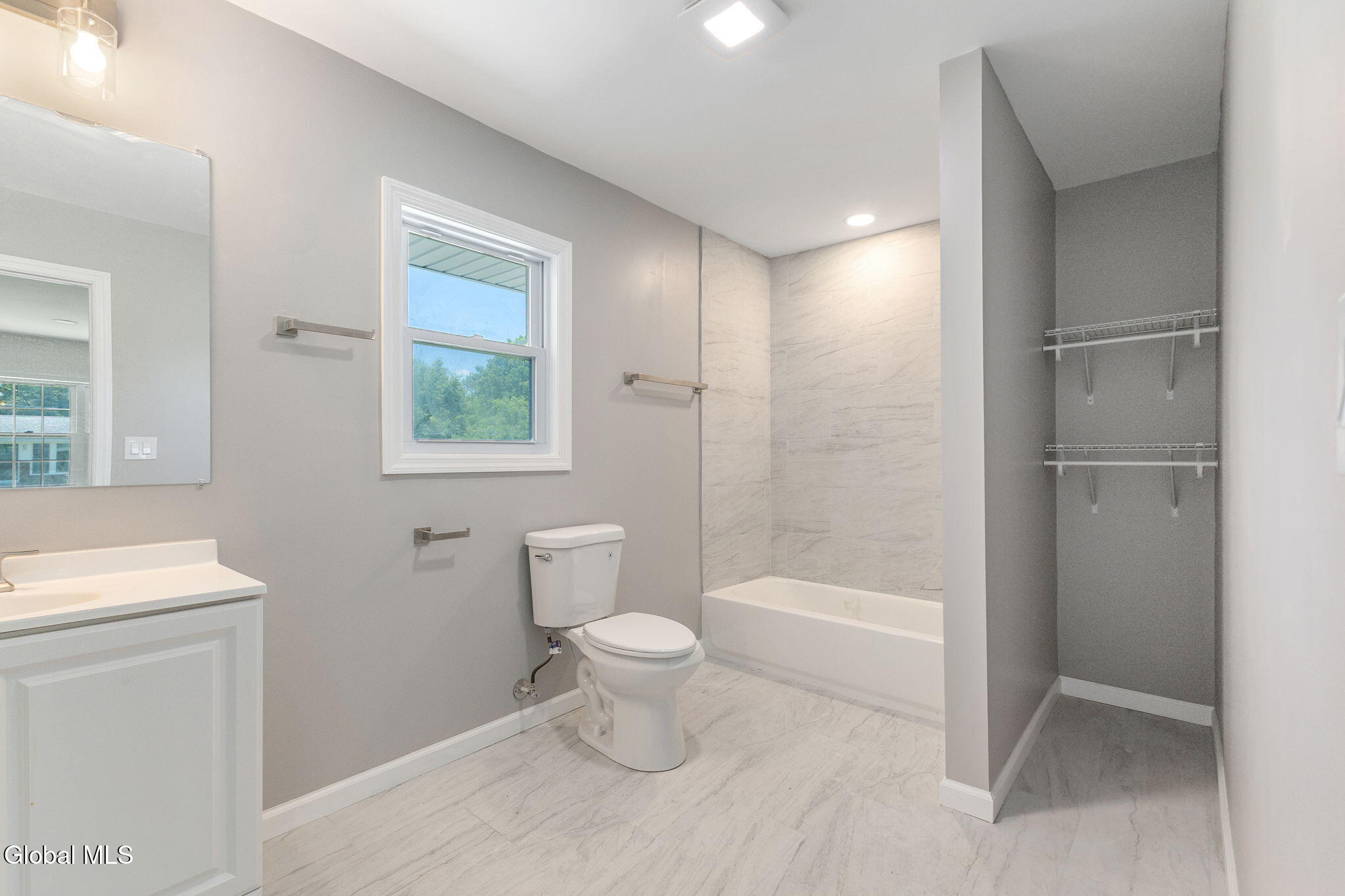 17 Walter Road Troy NY 12180