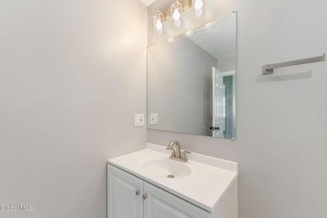 17 Walter Road Troy NY 12180