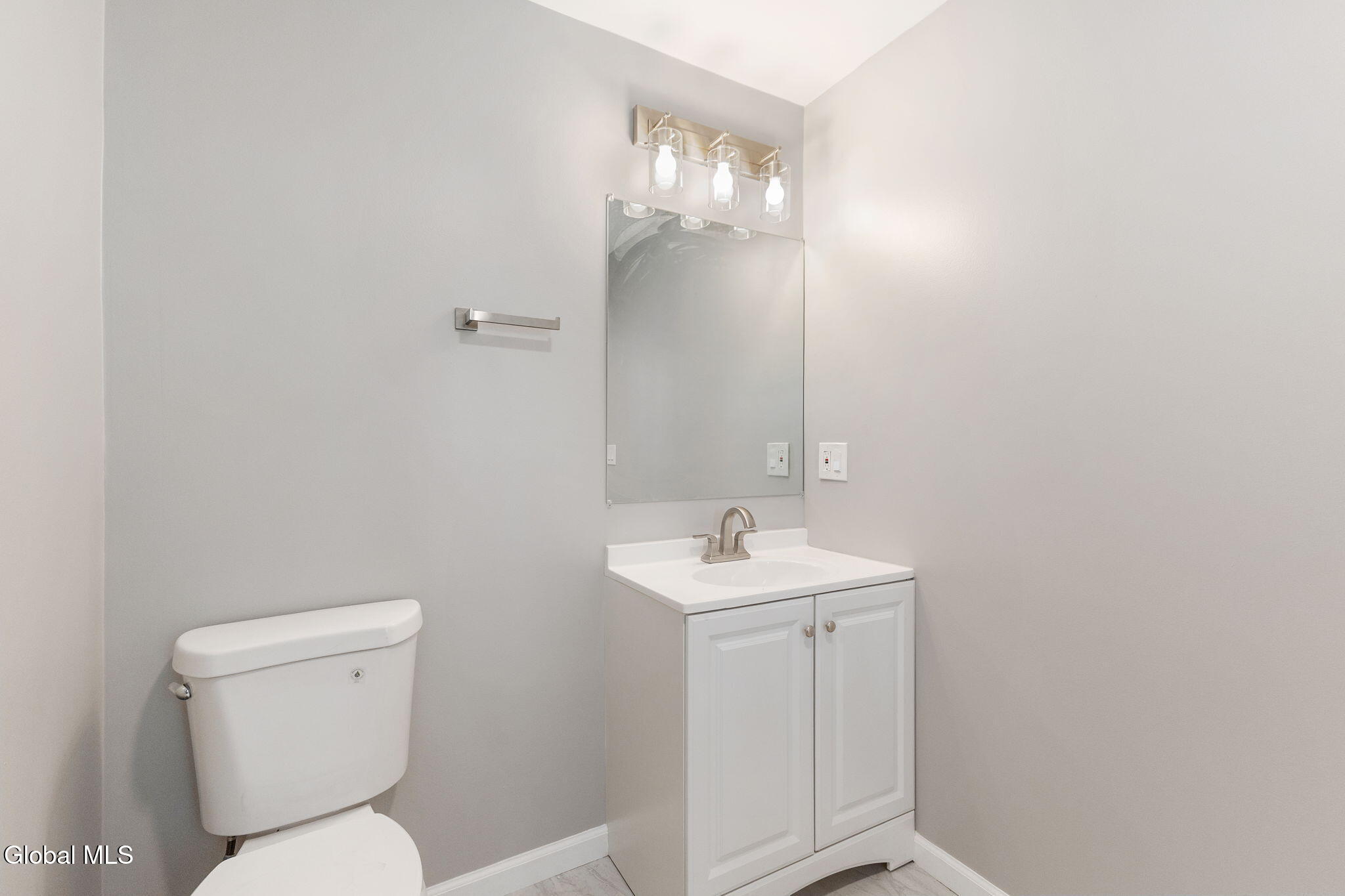 17 Walter Road Troy NY 12180
