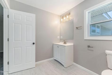 17 Walter Road Troy NY 12180