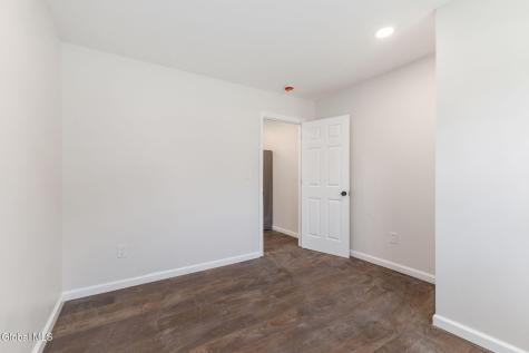 17 Walter Road Troy NY 12180