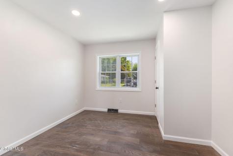 17 Walter Road Troy NY 12180