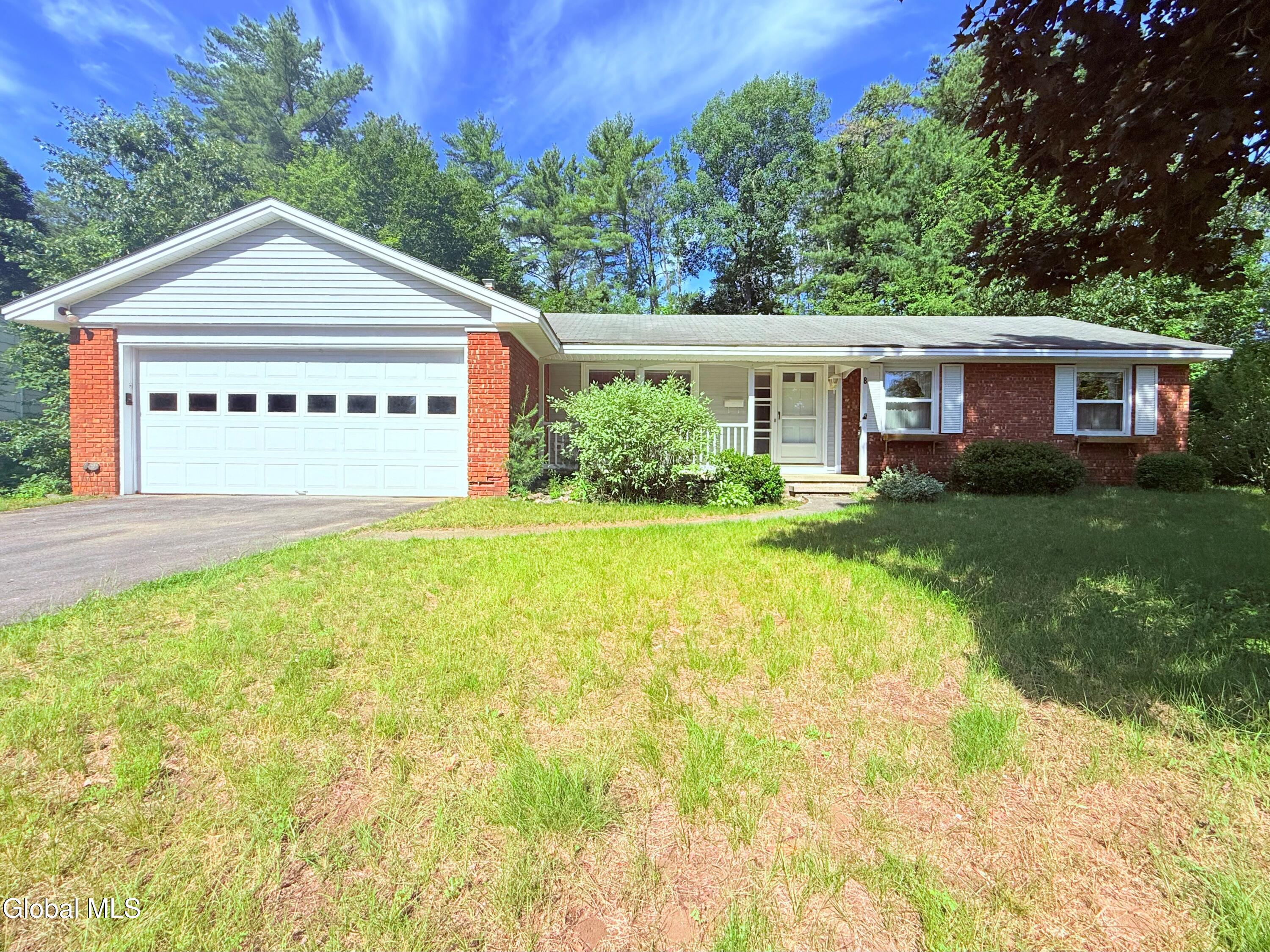 8 Sherwood Drive Queensbury NY 12804