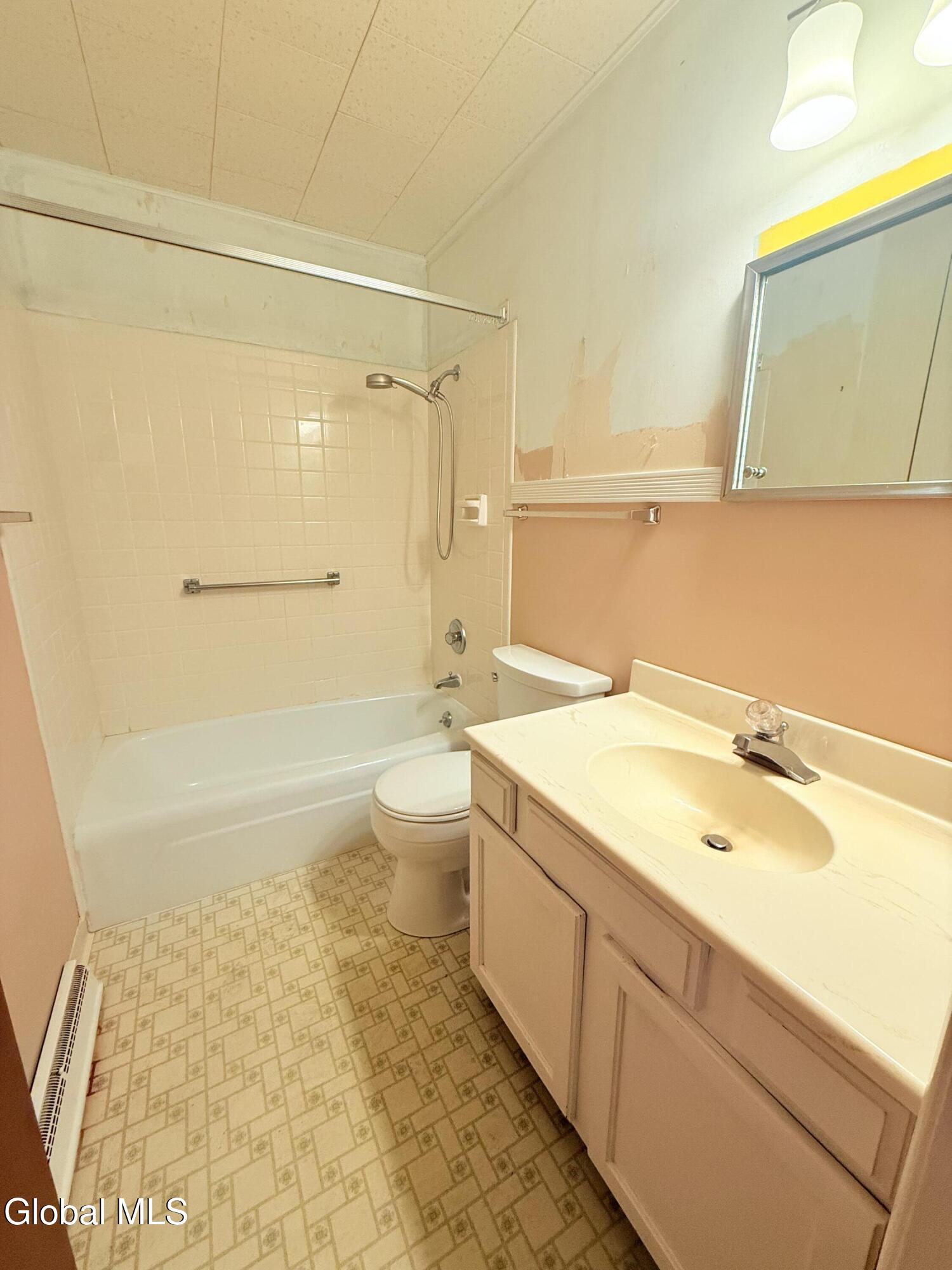 8 Sherwood Drive Queensbury NY 12804