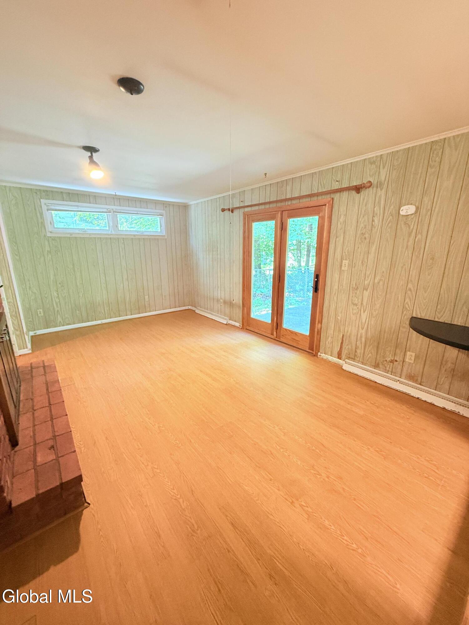 8 Sherwood Drive Queensbury NY 12804