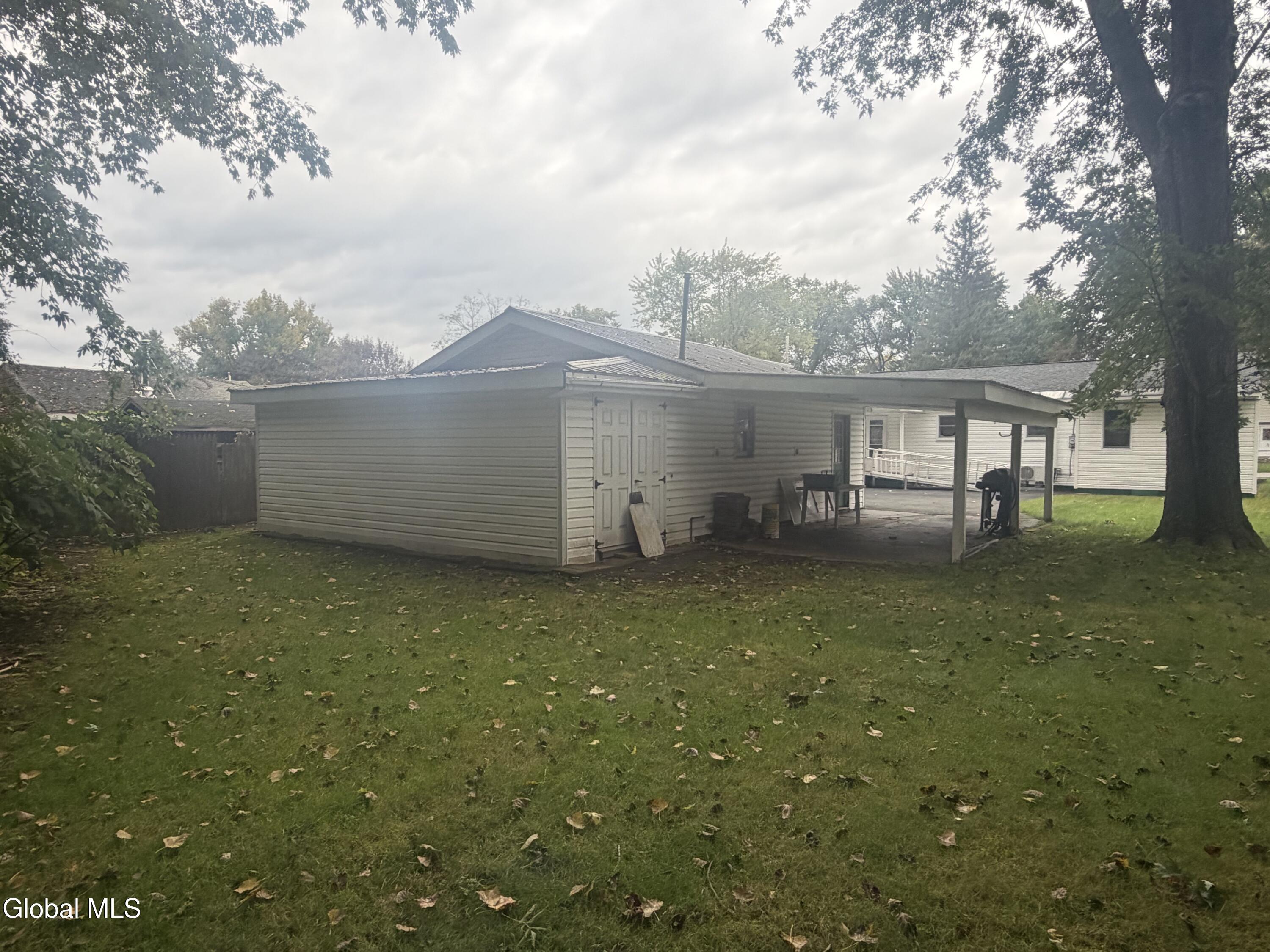 15 Mary Hadge Drive Schenectady NY 12309