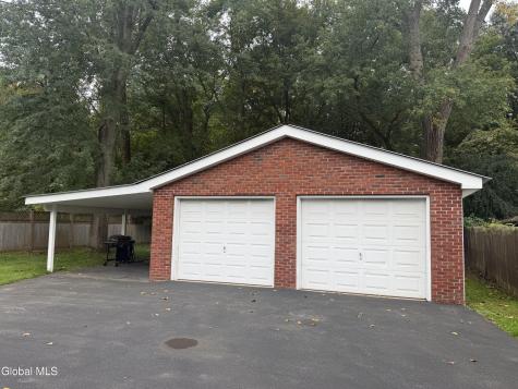 15 Mary Hadge Drive Schenectady NY 12309