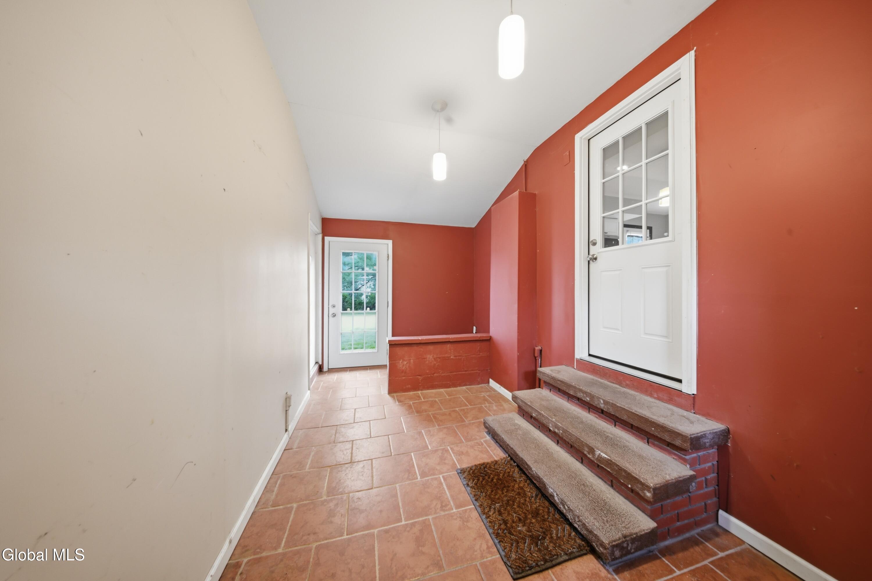 4 Earl Lynn Court Cohoes NY 12047