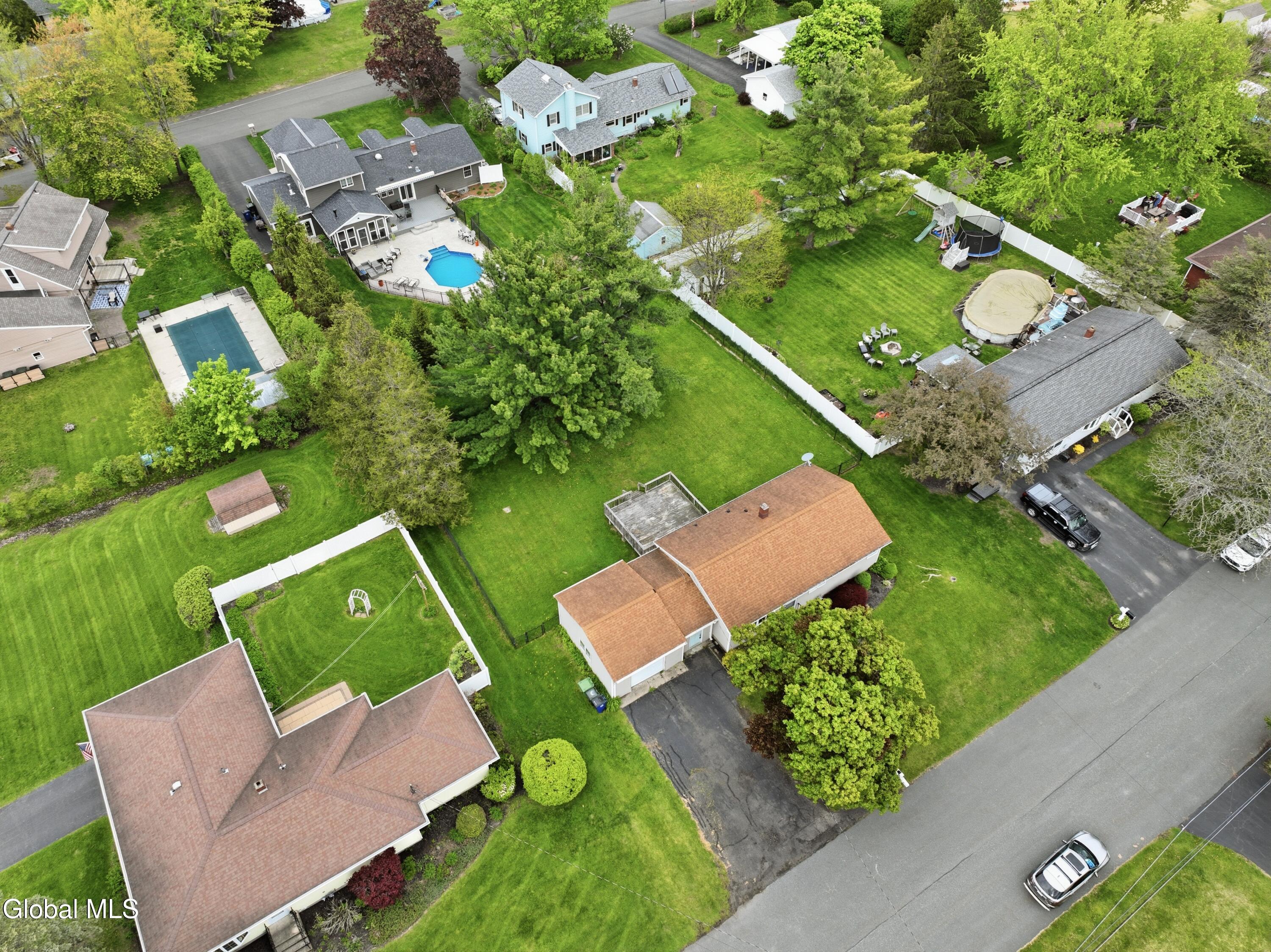 4 Earl Lynn Court Cohoes NY 12047
