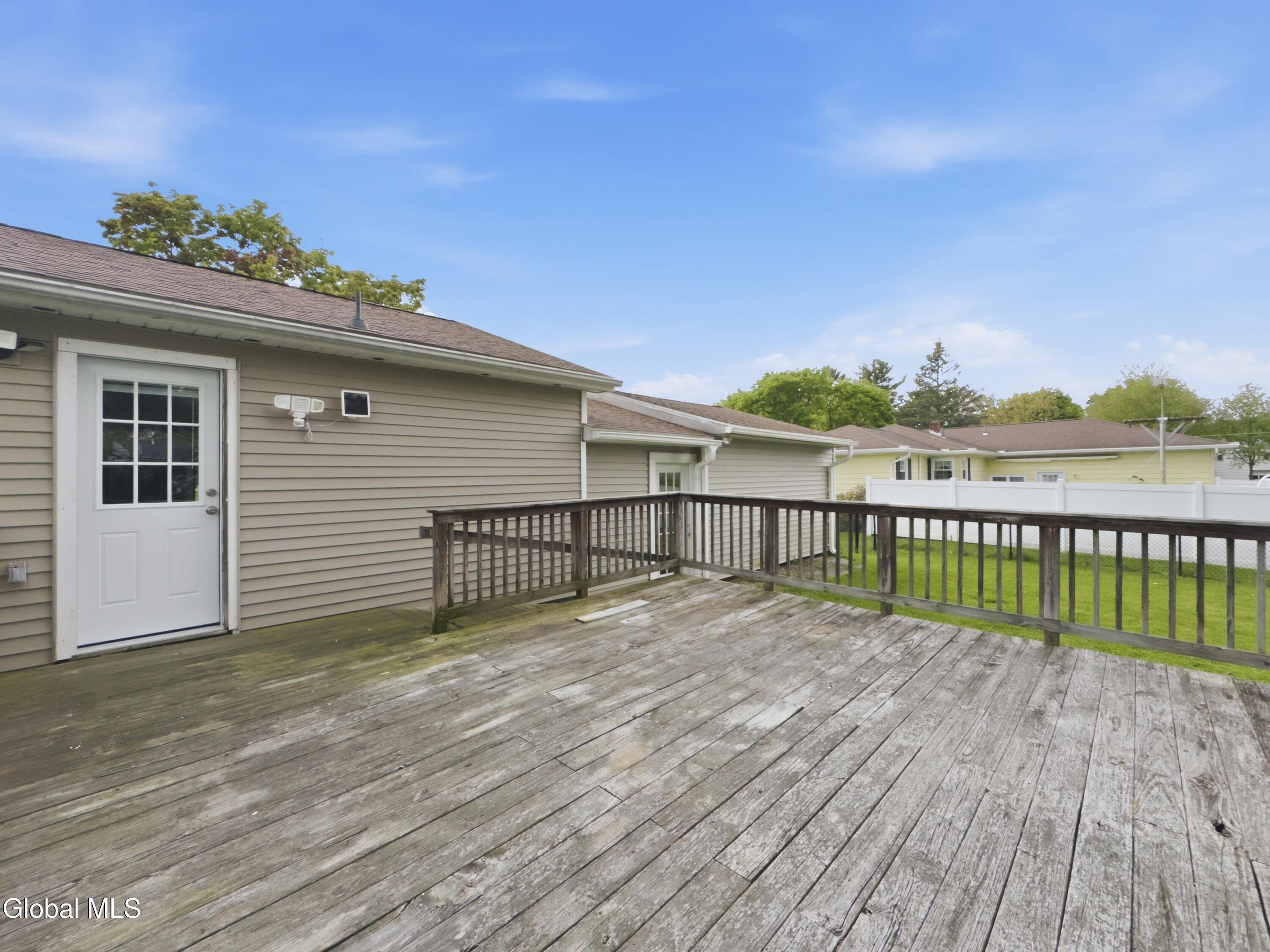 4 Earl Lynn Court Cohoes NY 12047