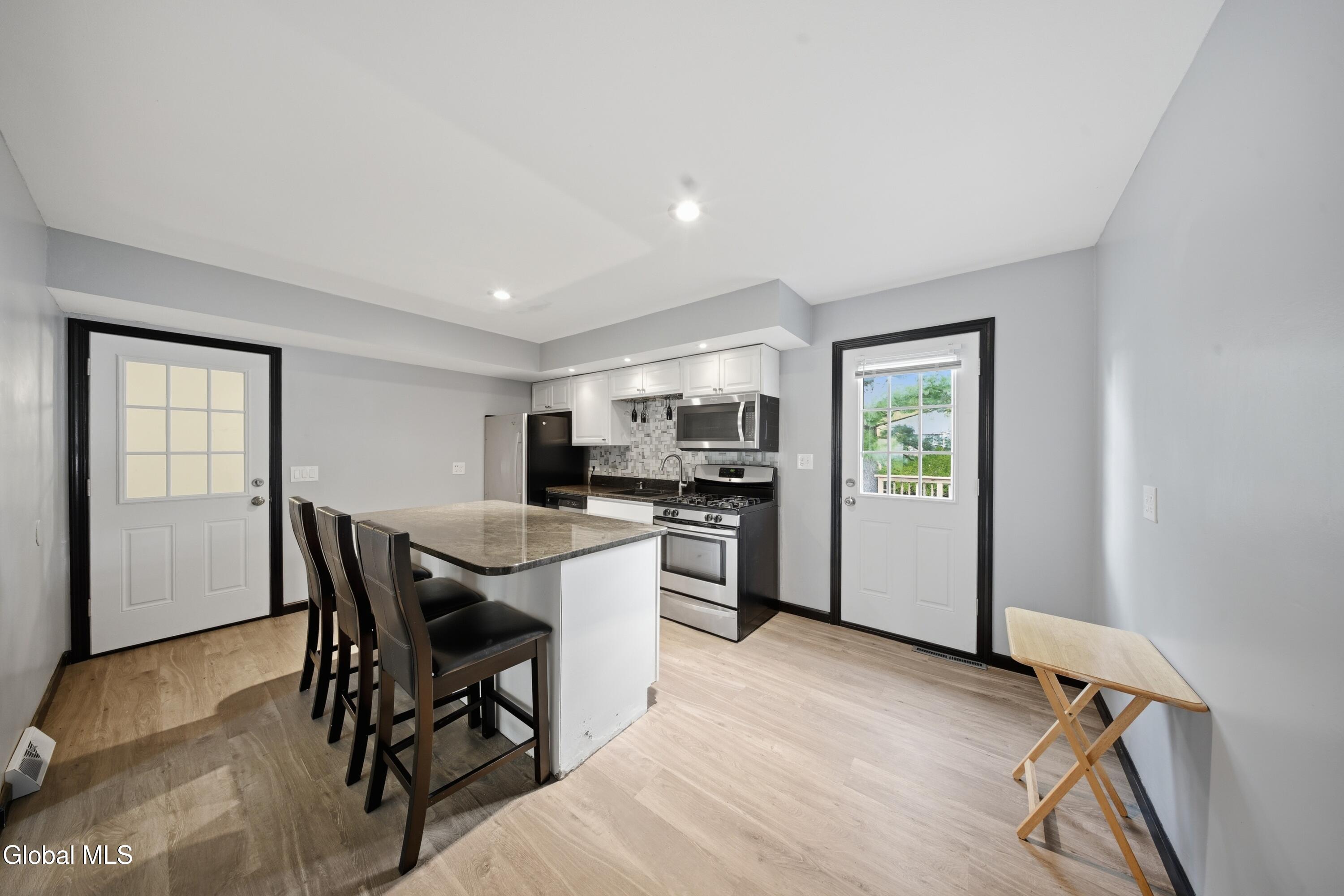 4 Earl Lynn Court Cohoes NY 12047