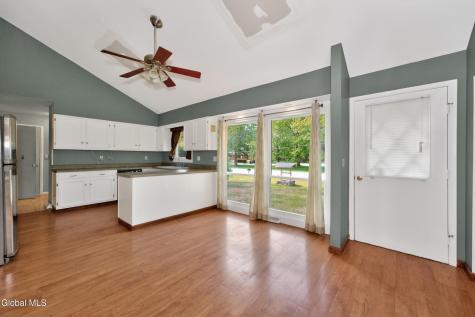 12 Maurice Lane Clifton Park NY 12065