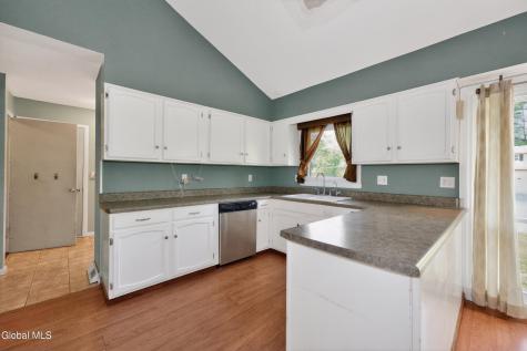 12 Maurice Lane Clifton Park NY 12065