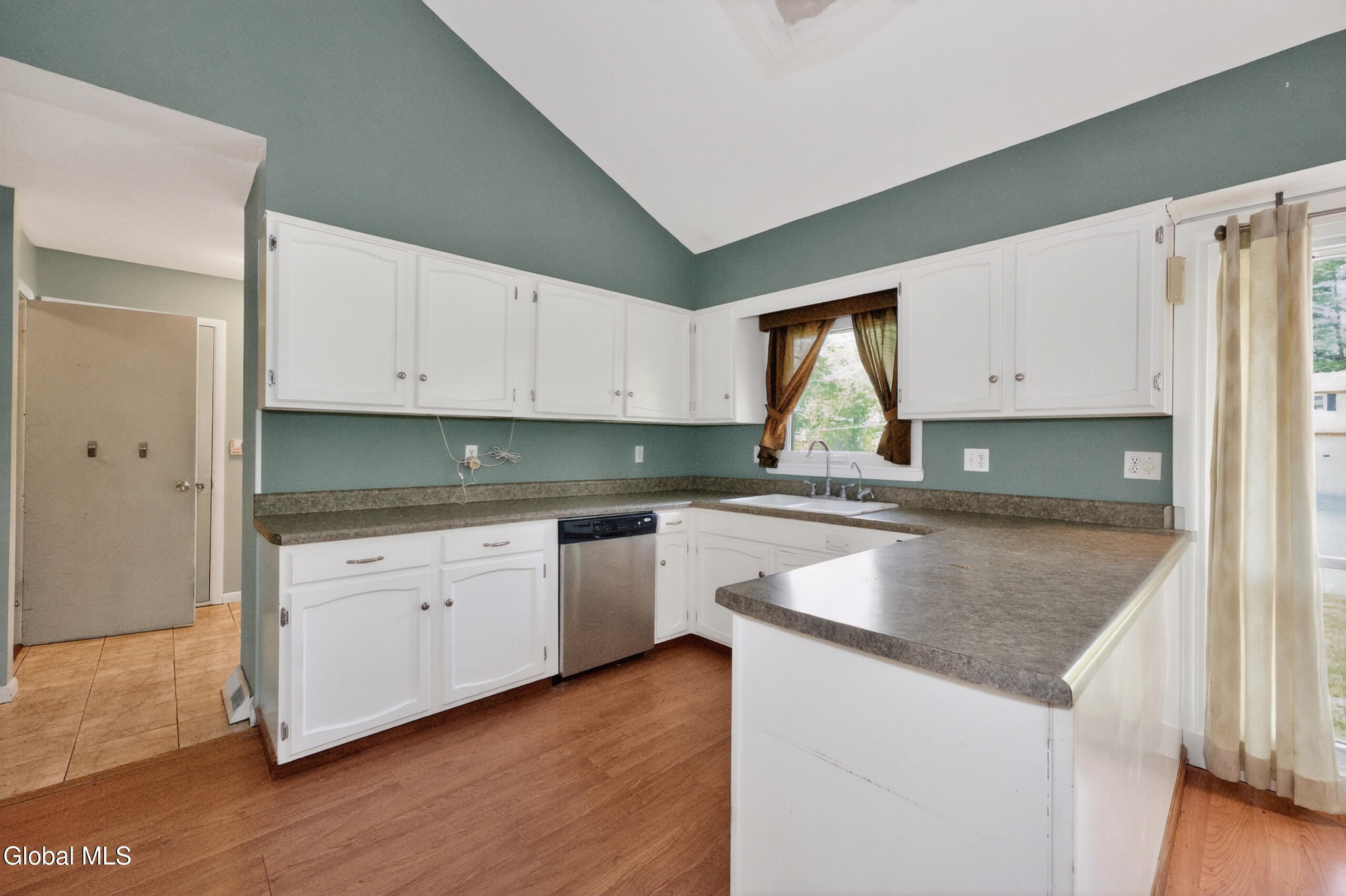 12 Maurice Lane Clifton Park NY 12065