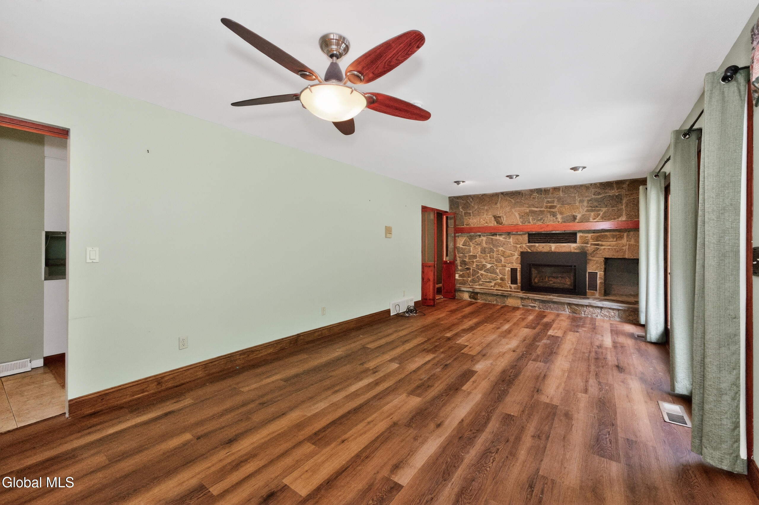 12 Maurice Lane Clifton Park NY 12065