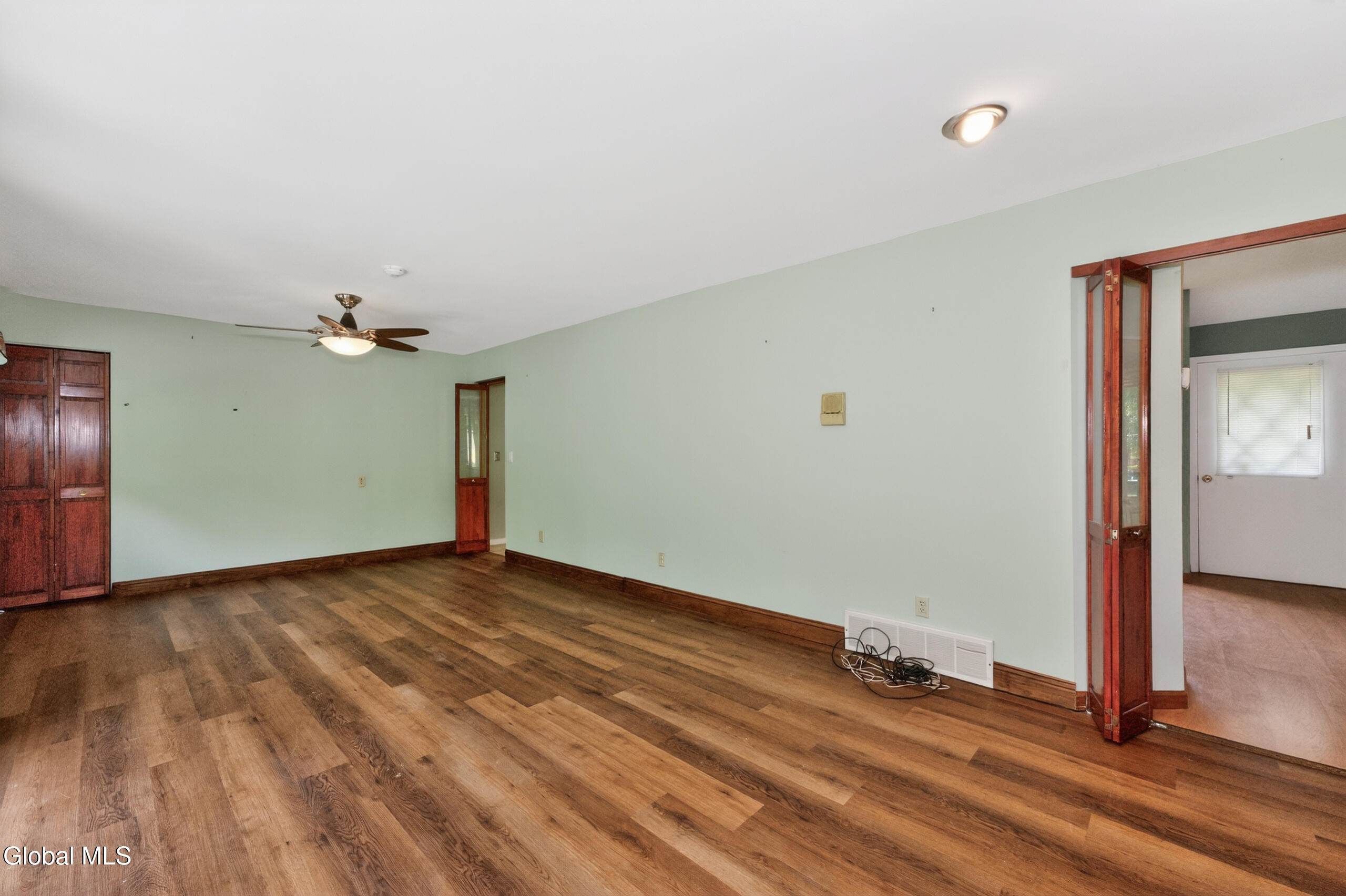 12 Maurice Lane Clifton Park NY 12065