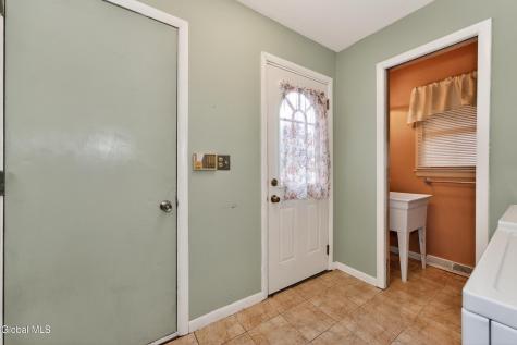 12 Maurice Lane Clifton Park NY 12065