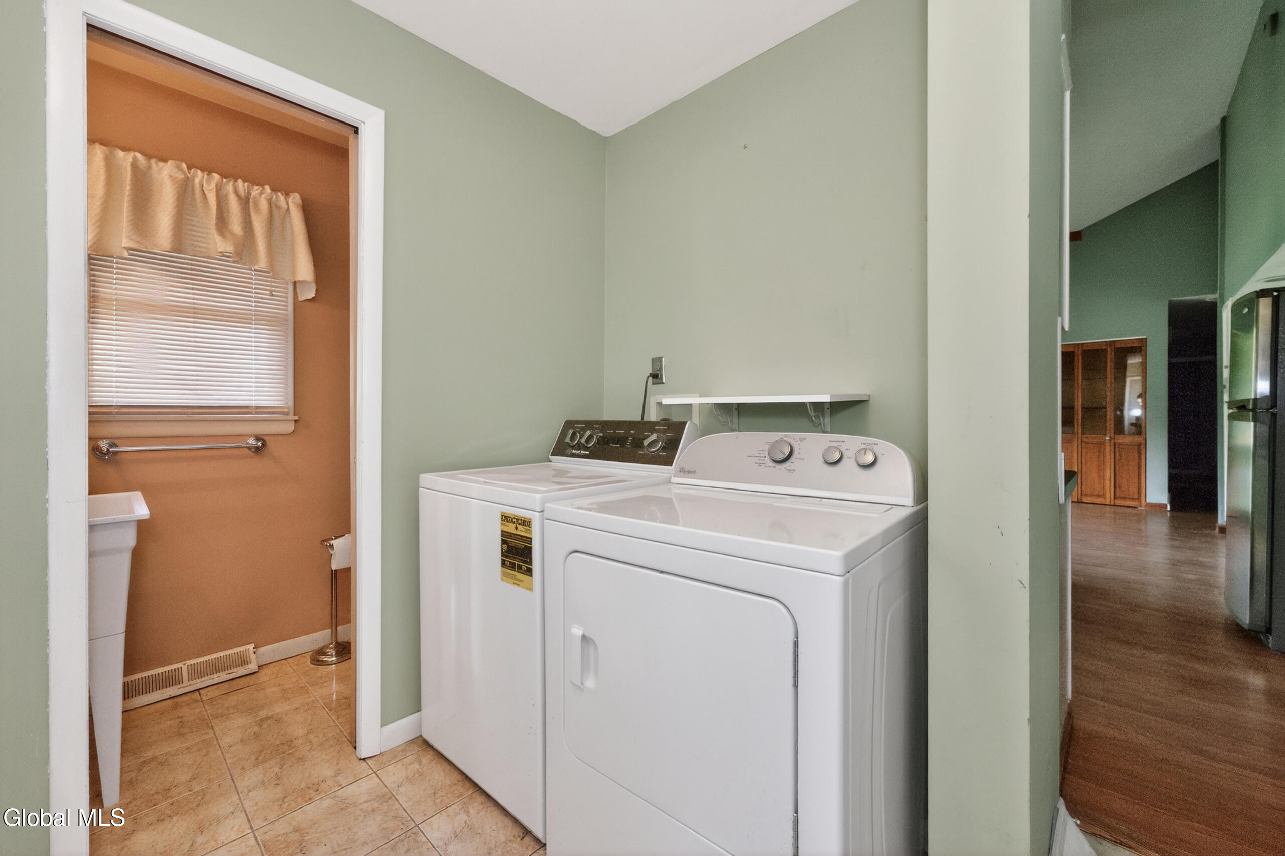 12 Maurice Lane Clifton Park NY 12065