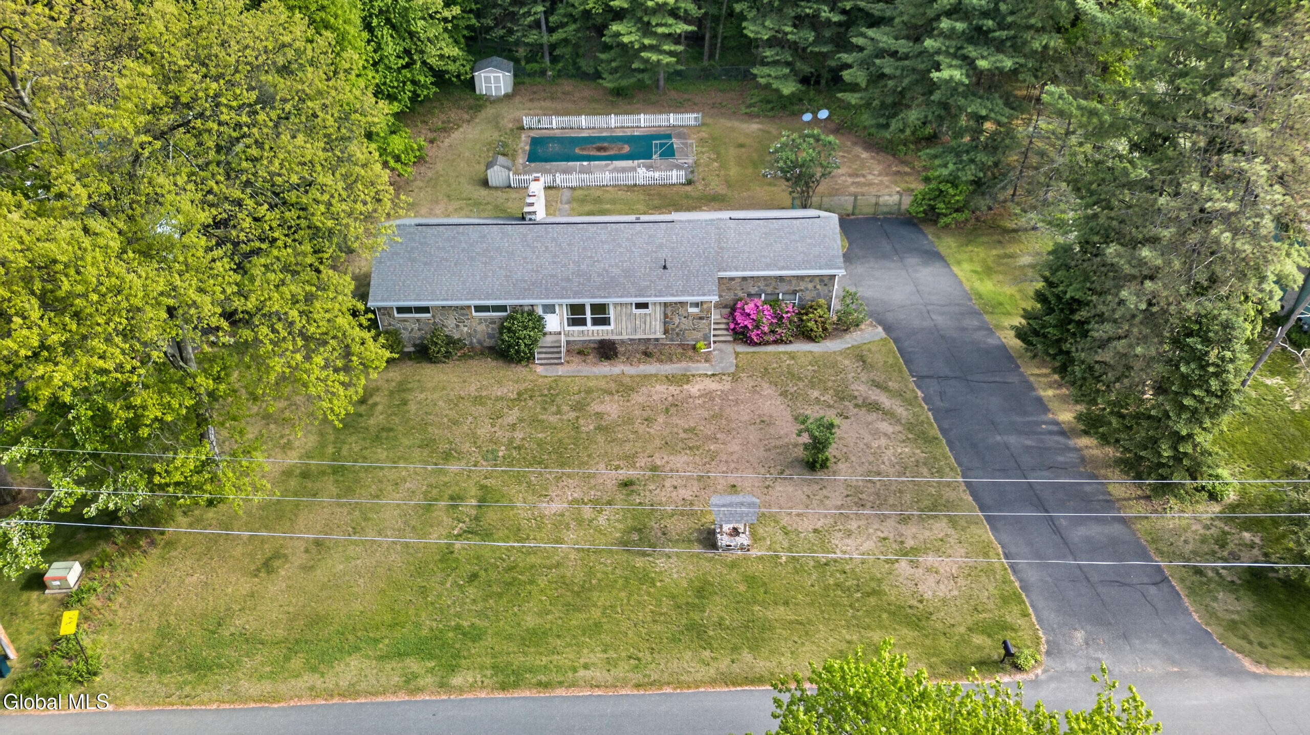 12 Maurice Lane Clifton Park NY 12065
