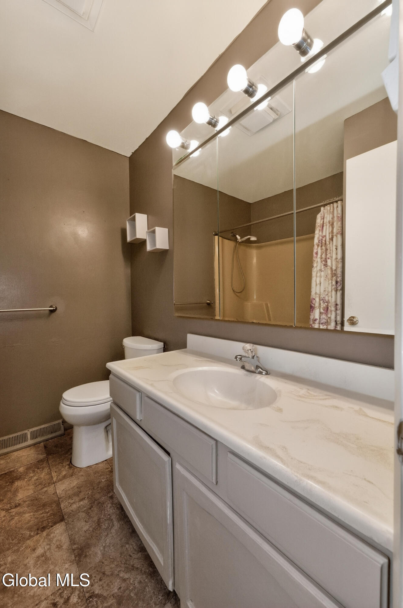 12 Maurice Lane Clifton Park NY 12065