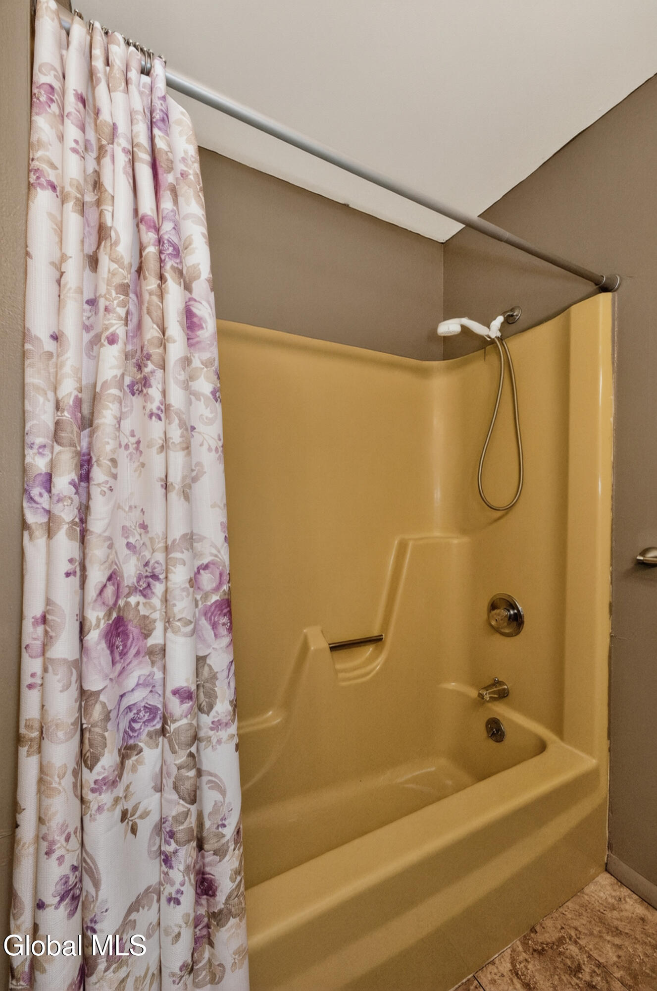 12 Maurice Lane Clifton Park NY 12065