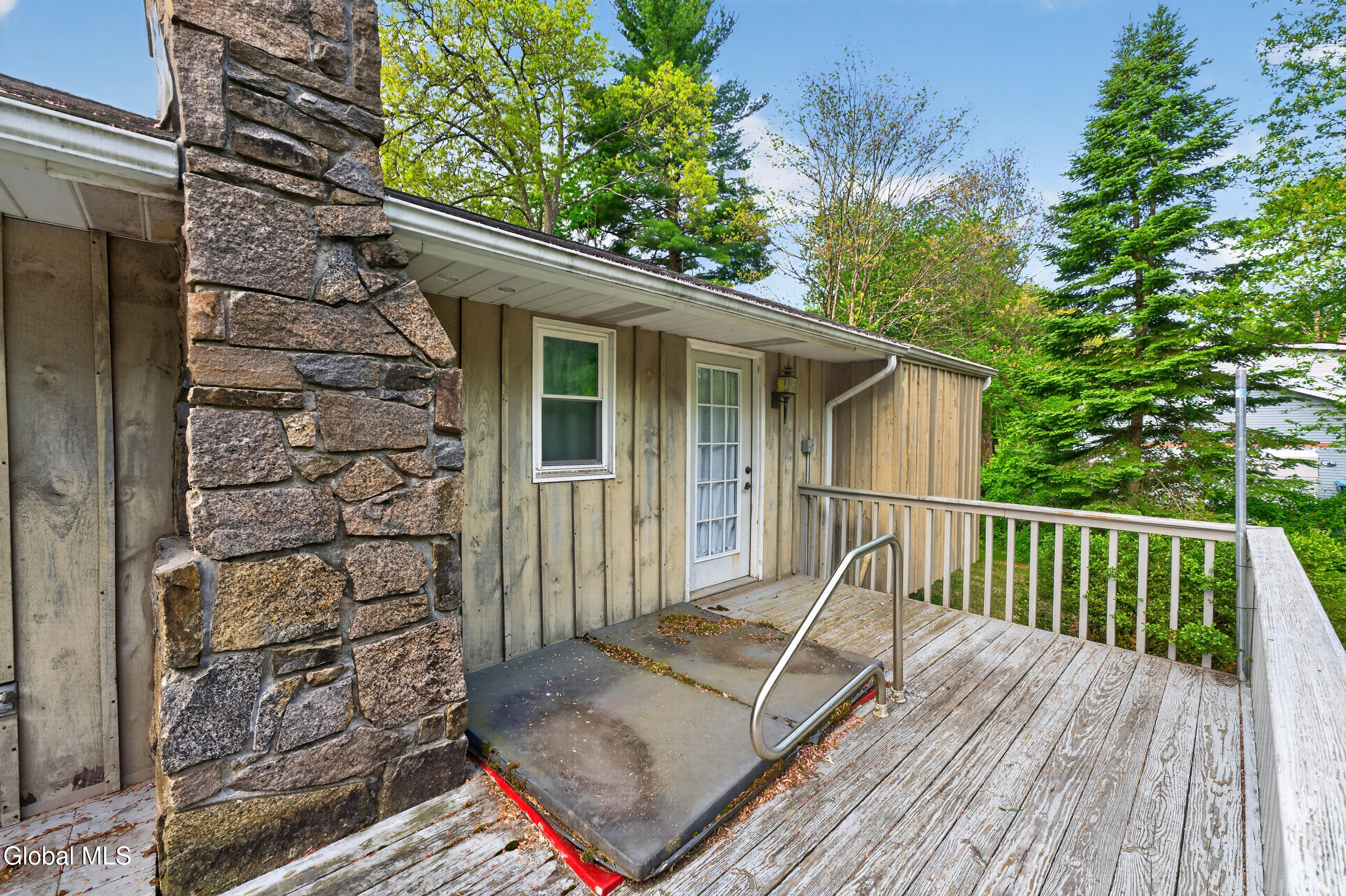 12 Maurice Lane Clifton Park NY 12065