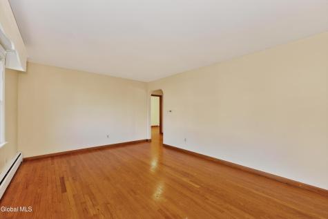 4 Iris Lane Colonie NY 12205