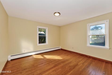 4 Iris Lane Colonie NY 12205
