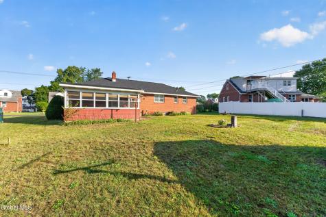 4 Iris Lane Colonie NY 12205