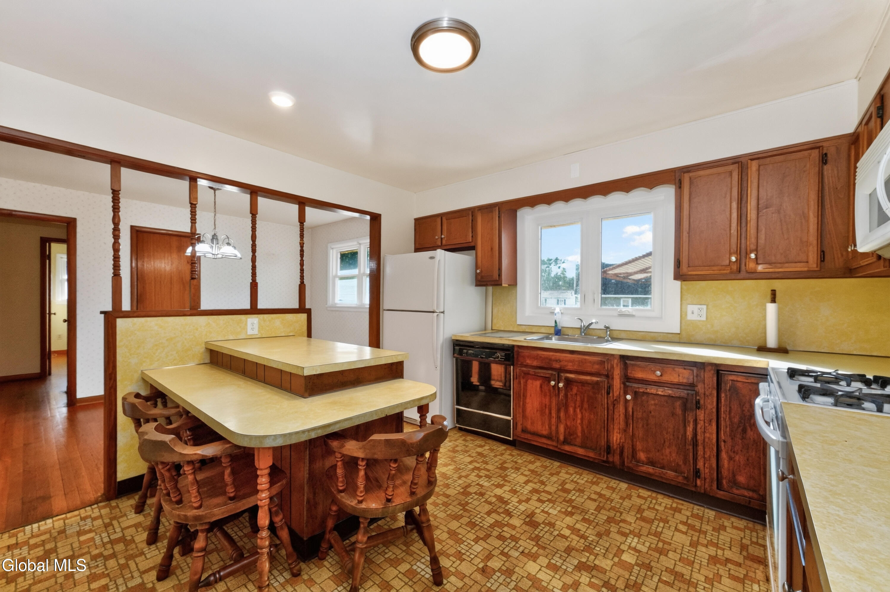 4 Iris Lane Colonie NY 12205