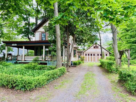 4 North Street Delmar NY 12054