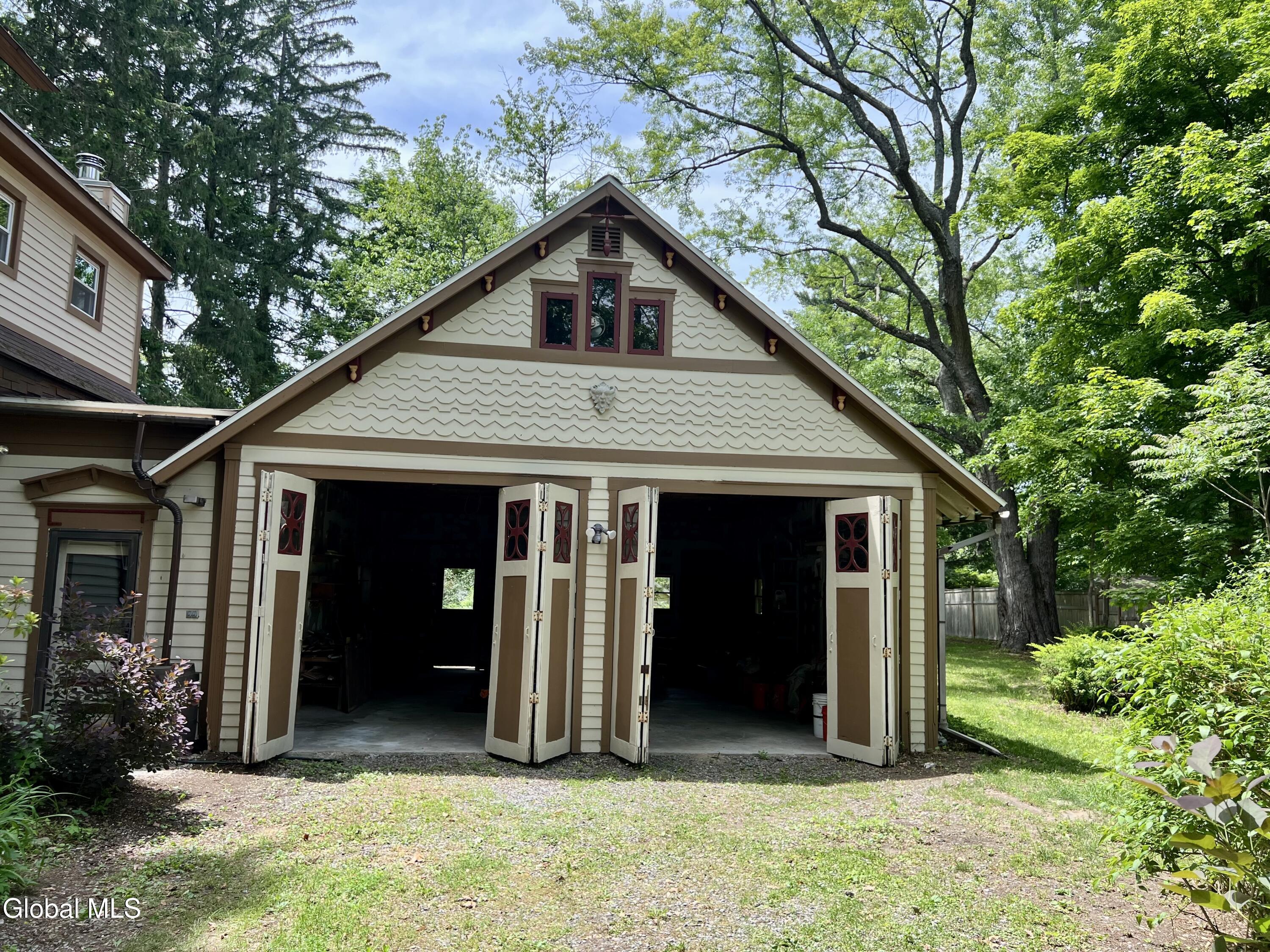 4 North Street Delmar NY 12054