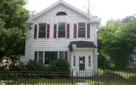 558 3rd Avenue Troy NY 12182